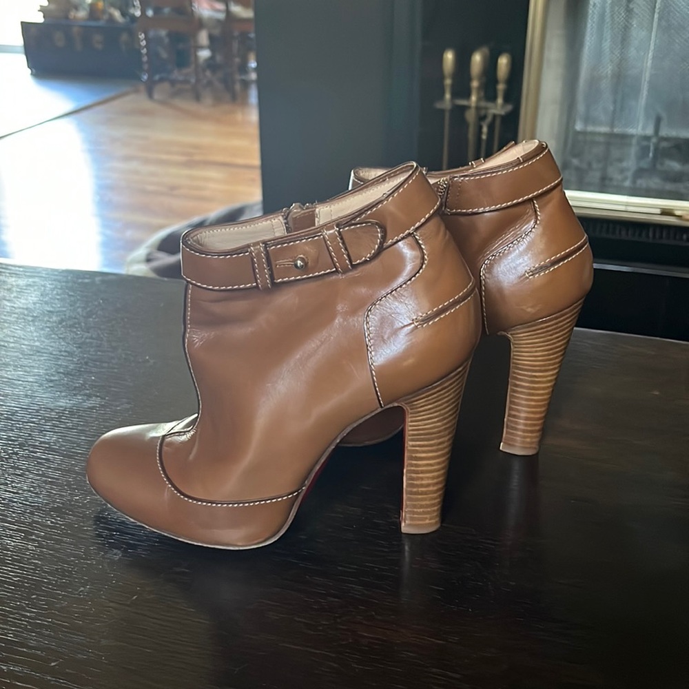 Authentic Christian Louboutin Bootie-Boots